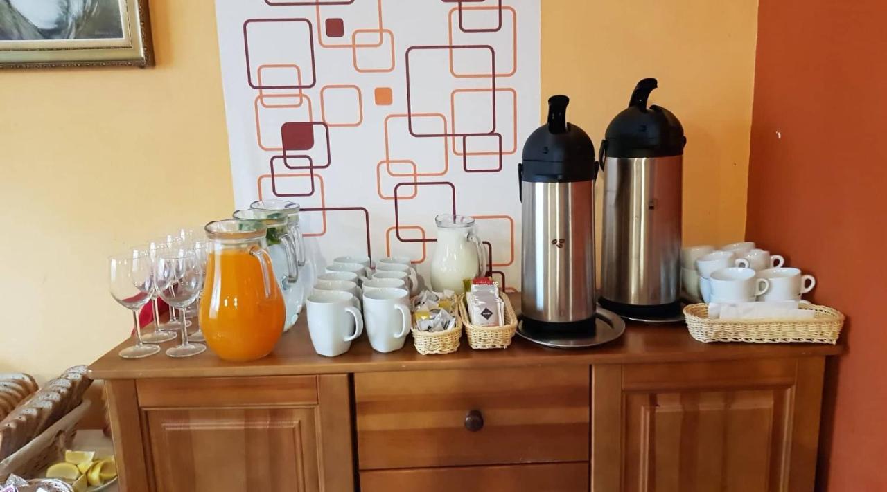 Hotel Pizzeria Alzbetka Strecno Zewnętrze zdjęcie