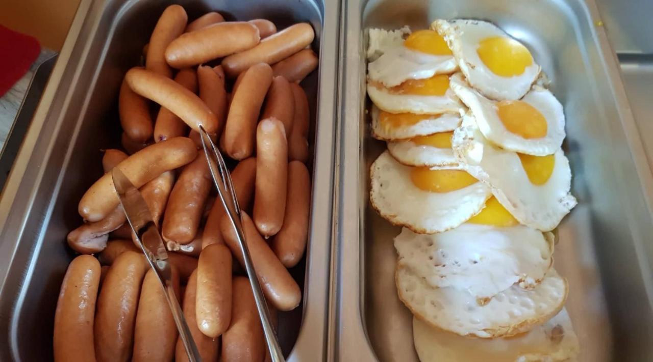 Hotel Pizzeria Alzbetka Strecno Zewnętrze zdjęcie